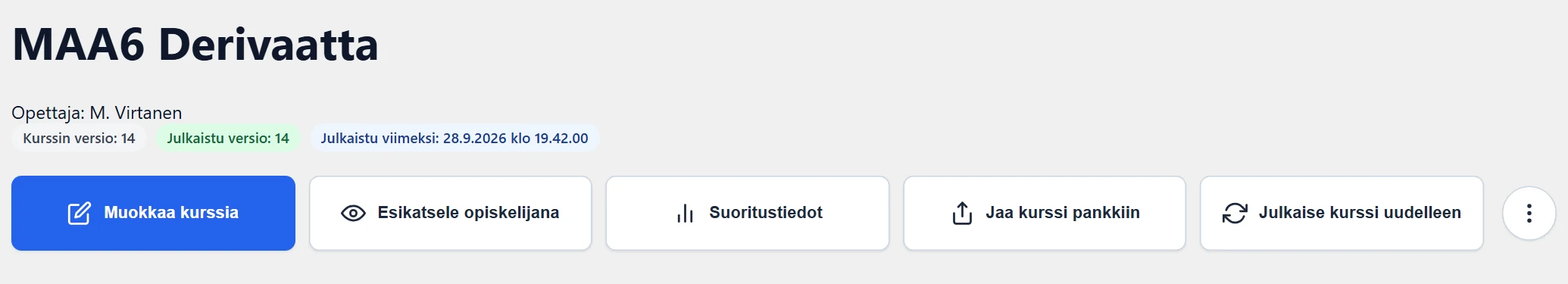 Kurssin sivun painikkeet sekä ⋮-valikko lisätoiminnoille.