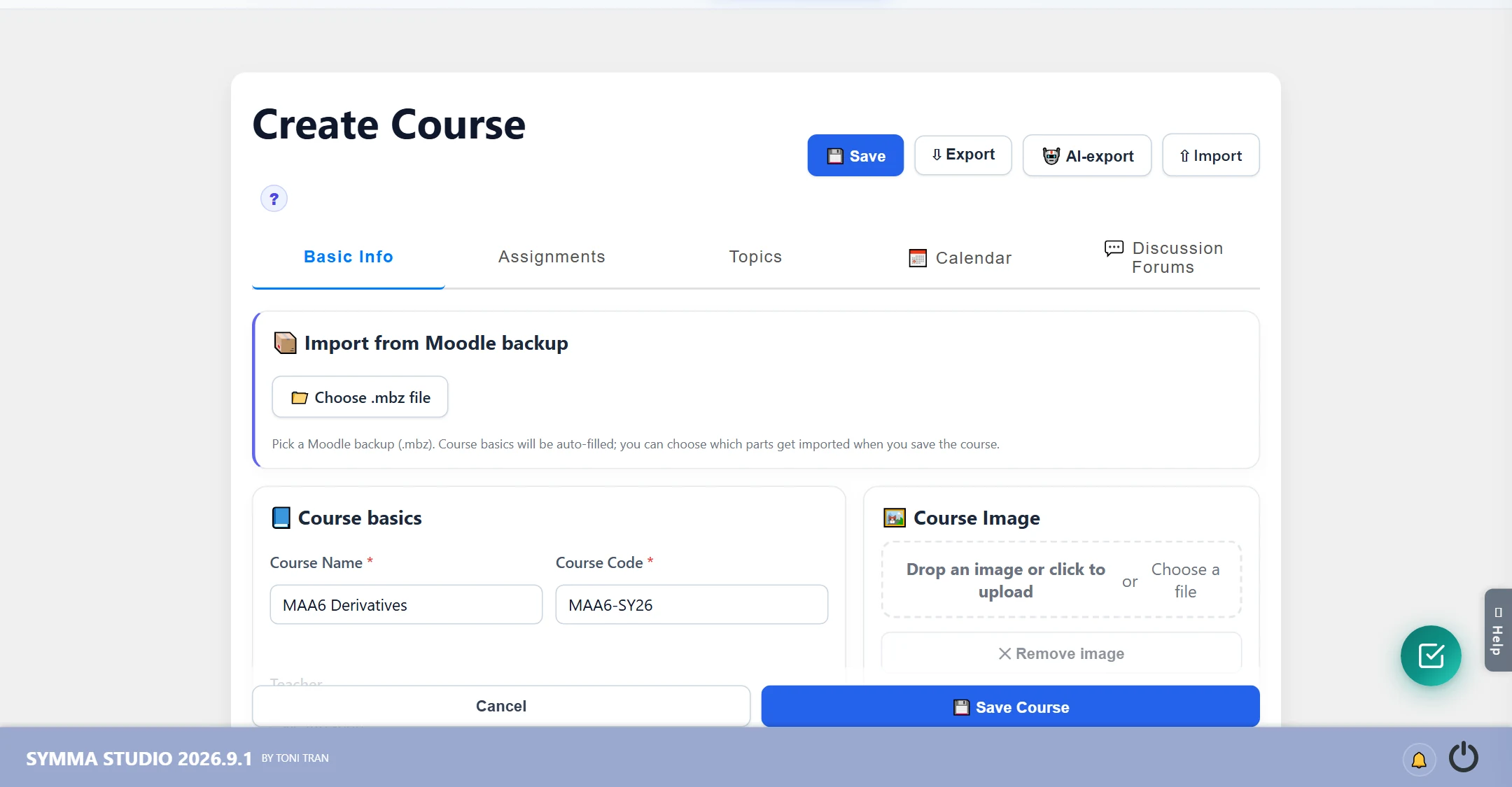 The course form: title + actions, five tabs and the save bar at the bottom.